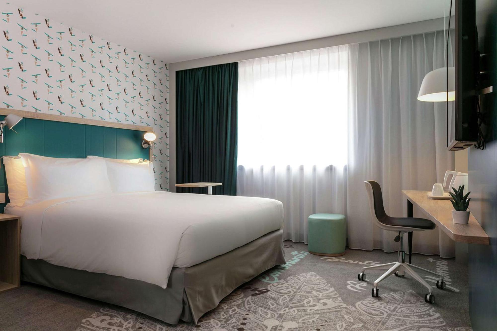 แฮมป์ตัน บาย ฮิลตัน ปารีส คลิชี Hotel กลีชี ภายนอก รูปภาพ